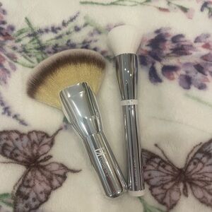 It Cosmetics Heavenly Skin CC Skin Perfecting Brush & Fan Powder Brush NEW